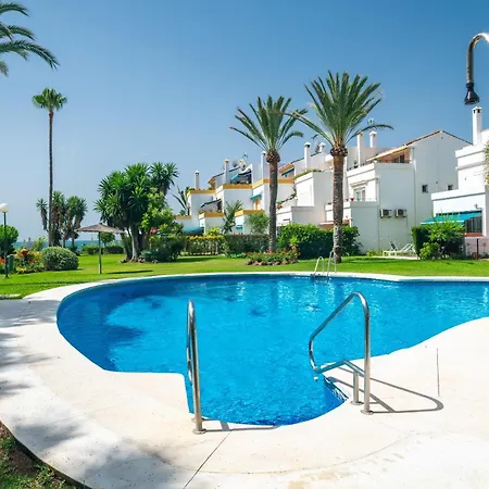Spacious Beachfront