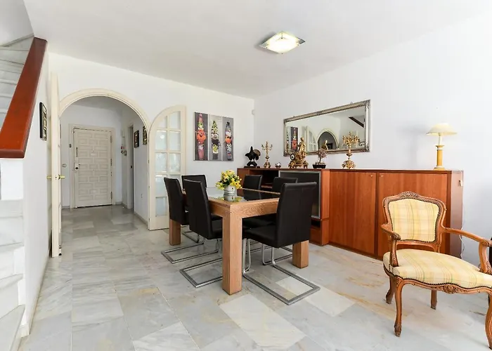 別荘 Spacious Beachfront