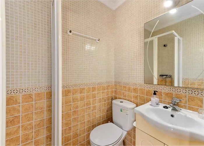 Spacious Beachfront 別荘 *