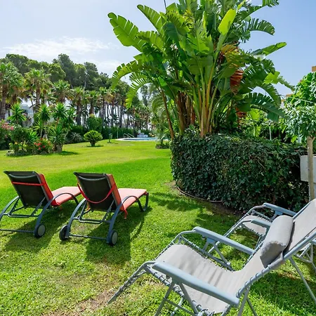 Spacious Beachfront *